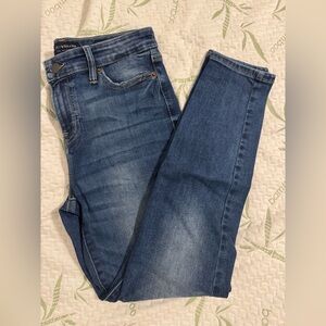 Lucky Brand Women's Mid Rise Skinny Ava Jeans